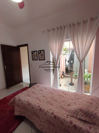 Imagem Casa com 4 Quartos à Venda, em Vila Dos Comerciários Ii - Lorena Imagem Casa com 4 Quartos à Venda, em Vila Dos Comerciários Ii - Lorena
