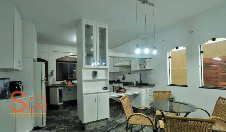 Imagem Sobrado com 4 Quartos à Venda, 300 m² em Utinga - Santo André Imagem Sobrado com 4 Quartos à Venda, 300 m² em Utinga - Santo André