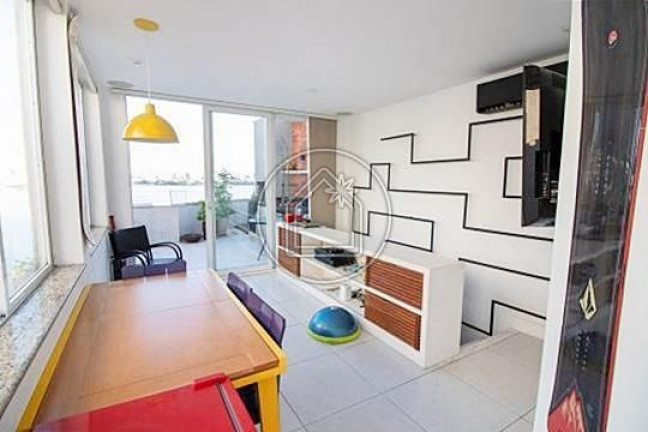 Imagem Cobertura com 2 Quartos à Venda, 115 m² em Lagoa - Rio De Janeiro Imagem Cobertura com 2 Quartos à Venda, 115 m² em Lagoa - Rio De Janeiro