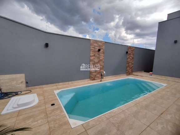 Imagem Casa com 3 Quartos à Venda, 250 m² em Parque Das Laranjeiras - Uberaba Imagem Casa com 3 Quartos à Venda, 250 m² em Parque Das Laranjeiras - Uberaba