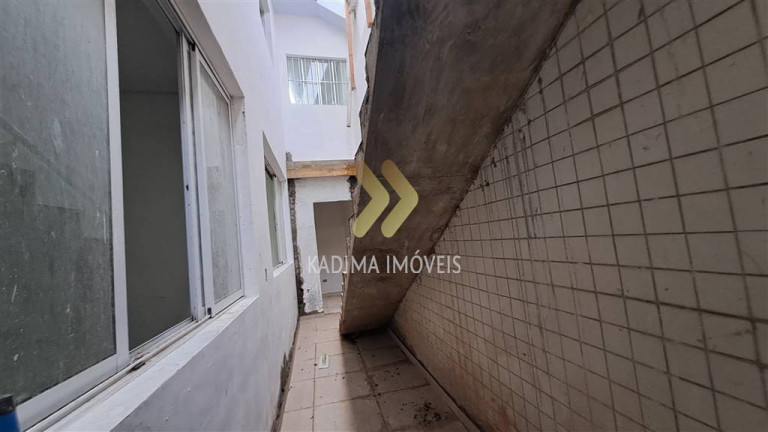 Imagem Sobrado com 6 Quartos à Venda, 150 m² em Boqueirao - Praia Grande Imagem Sobrado com 6 Quartos à Venda, 150 m² em Boqueirao - Praia Grande