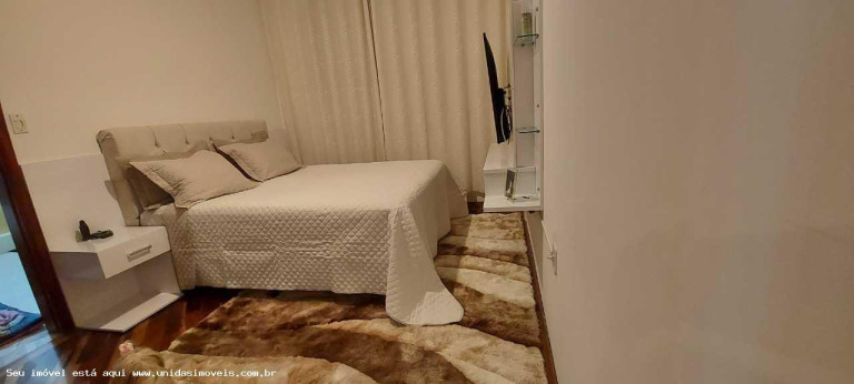 Imagem Casa com 3 Quartos à Venda, 350 m² em Socorro - São Paulo