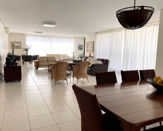 Imagem Casa com 4 Quartos à Venda, 620 m² em Jurerê - Florianópolis Imagem Casa com 4 Quartos à Venda, 620 m² em Jurerê - Florianópolis