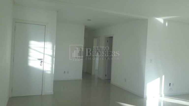 Imagem Cobertura com 3 Quartos à Venda, 150 m² em Centro - Camboriú