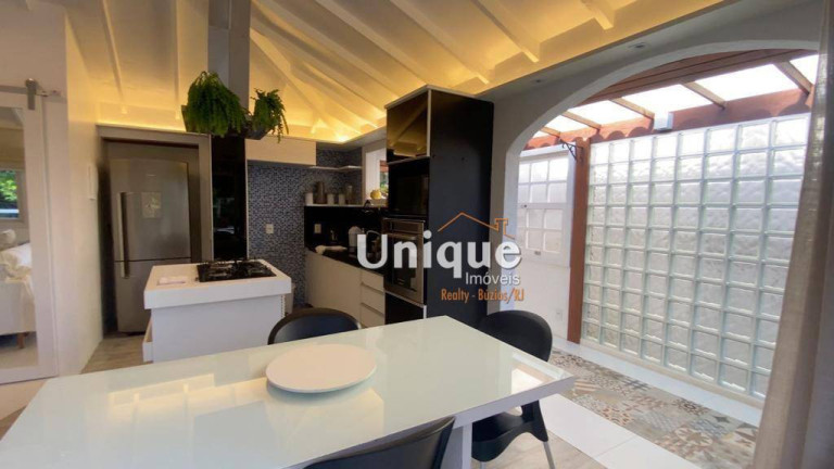 Imagem Casa com 2 Quartos à Venda, 120 m² em Ferradura - Armação Dos Búzios Imagem Casa com 2 Quartos à Venda, 120 m² em Ferradura - Armação Dos Búzios
