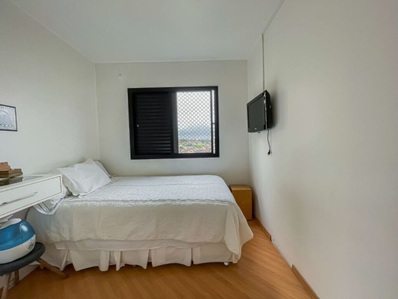 Imagem Imóvel com 3 Quartos à Venda,  em Vila Ipojuca - São Paulo