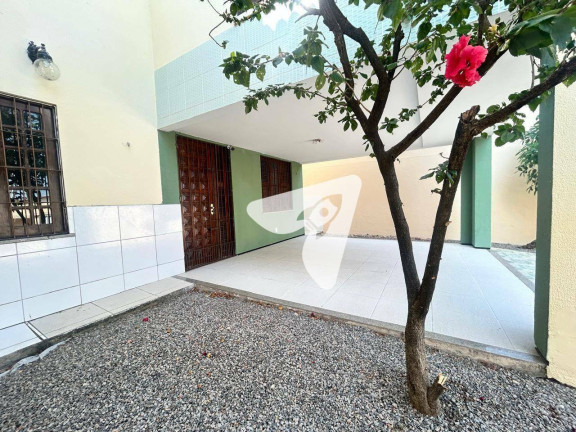 Imagem Casa com 4 Quartos à Venda, 180 m² em Sapiranga - Fortaleza