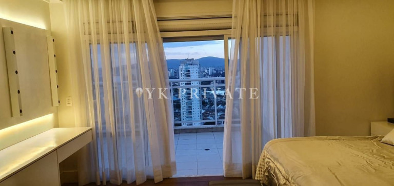 Imagem Apartamento com 3 Quartos à Venda, 326 m² em Vila Romana - São Paulo