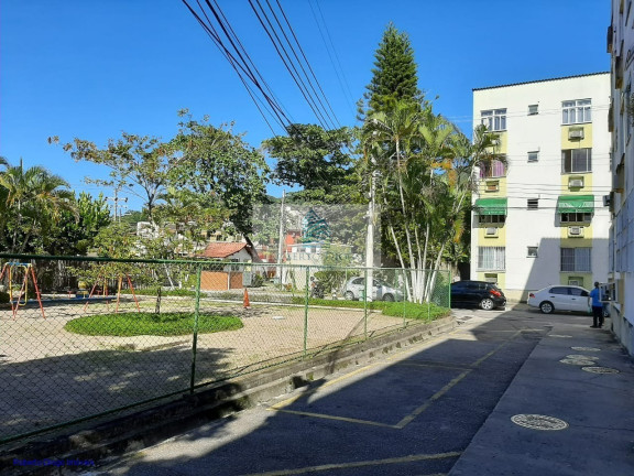 Imagem Imóvel com 2 Quartos à Venda, 50 m² em Camorim - Rio De Janeiro Imagem Imóvel com 2 Quartos à Venda, 50 m² em Camorim - Rio De Janeiro