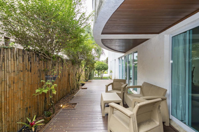 Imagem Casa com 3 Quartos para Alugar, 461 m² em Vista Alegre - Curitiba Imagem Casa com 3 Quartos para Alugar, 461 m² em Vista Alegre - Curitiba