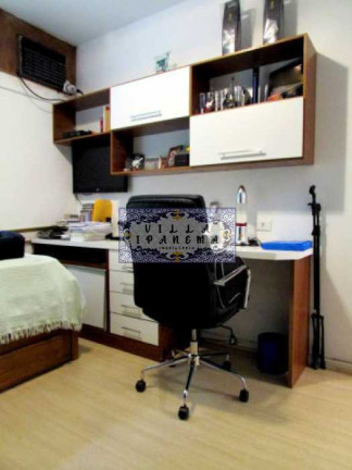 Imagem Apartamento com 3 Quartos à Venda, 176 m² em Copacabana - Rio De Janeiro Imagem Apartamento com 3 Quartos à Venda, 176 m² em Copacabana - Rio De Janeiro