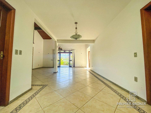 Imagem Casa com 4 Quartos à Venda, 289 m² em Tijuca - Teresópolis Imagem Casa com 4 Quartos à Venda, 289 m² em Tijuca - Teresópolis