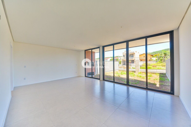 Imagem Casa com 3 Quartos à Venda, 165 m²