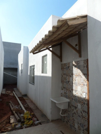 Imagem Casa com 2 Quartos à Venda, 150 m²
