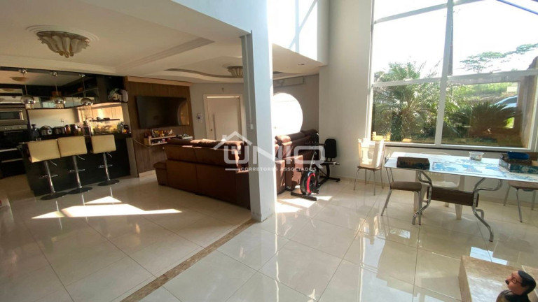 Imagem Casa com 3 Quartos à Venda, 160 m² em Aeroporto - Pato Branco Imagem Casa com 3 Quartos à Venda, 160 m² em Aeroporto - Pato Branco