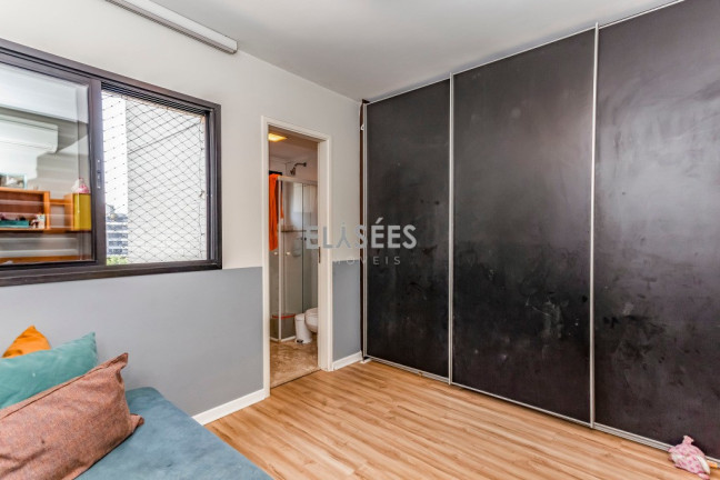 Imagem Apartamento com 3 Quartos à Venda, 145 m² em Vila Nova Conceição - São Paulo Imagem Apartamento com 3 Quartos à Venda, 145 m² em Vila Nova Conceição - São Paulo