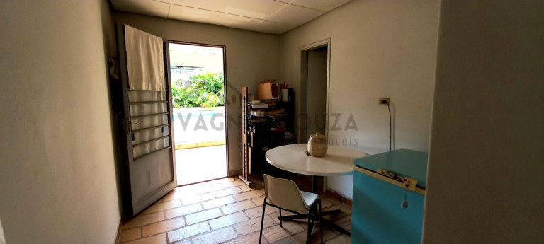 Imagem Casa com 3 Quartos à Venda, 330 m² em Zona 02 - Maringá Imagem Casa com 3 Quartos à Venda, 330 m² em Zona 02 - Maringá