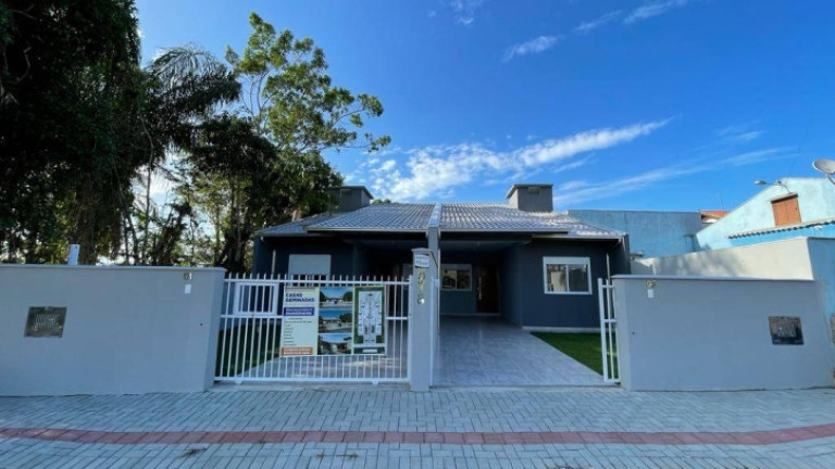 Imagem Casa com 3 Quartos à Venda, 99 m² em Itacolomi - Piçarras Imagem Casa com 3 Quartos à Venda, 99 m² em Itacolomi - Piçarras