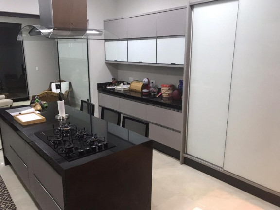 Imagem Casa com 4 Quartos à Venda, 224 m² em Esperança - Londrina