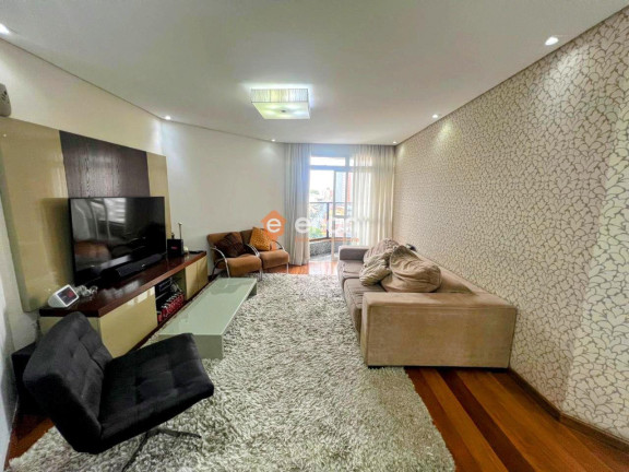 Apartamento com 3 Quartos à Venda, 122 m²