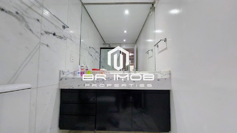 Imagem Imóvel com 4 Quartos à Venda, 246 m² em Itaim Bibi - São Paulo Imagem Imóvel com 4 Quartos à Venda, 246 m² em Itaim Bibi - São Paulo