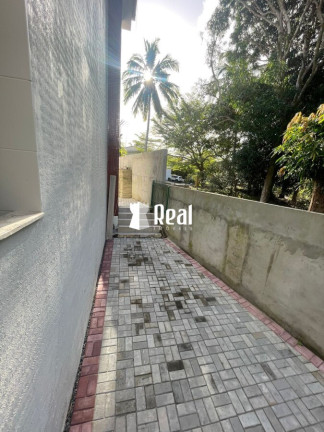 Imagem Casa com 4 Quartos à Venda, 550 m² em Busca Vida - Camaçari