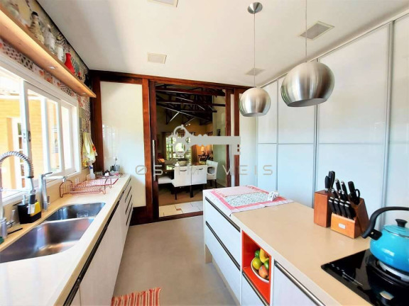 Imagem Casa com 5 Quartos à Venda, em Palos Verdes - Carapicuíba Imagem Casa com 5 Quartos à Venda, em Palos Verdes - Carapicuíba