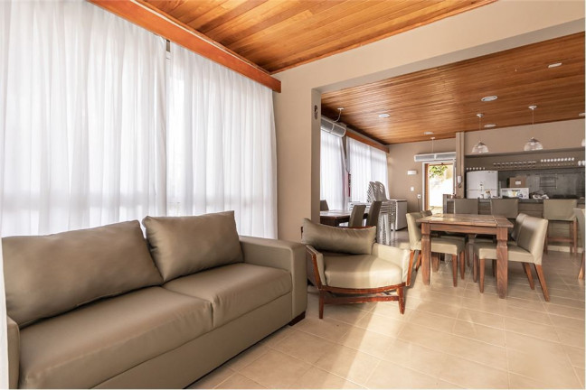 Imagem Imóvel com 3 Quartos à Venda, 65 m² em Humaitá - Porto Alegre Imagem Imóvel com 3 Quartos à Venda, 65 m² em Humaitá - Porto Alegre