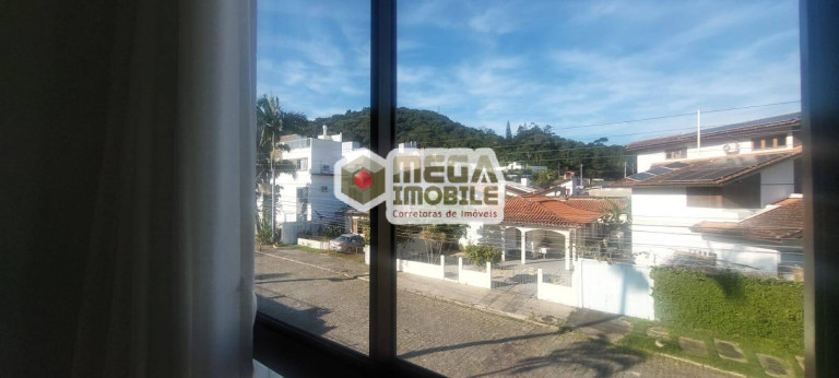 Imagem Casa com 3 Quartos à Venda, 166 m² em Itacorubi - Florianópolis Imagem Casa com 3 Quartos à Venda, 166 m² em Itacorubi - Florianópolis