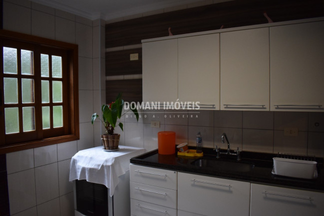 Imagem Casa com 4 Quartos à Venda, 170 m² em Região Da Vila Inglesa - Campos Do Jordão Imagem Casa com 4 Quartos à Venda, 170 m² em Região Da Vila Inglesa - Campos Do Jordão