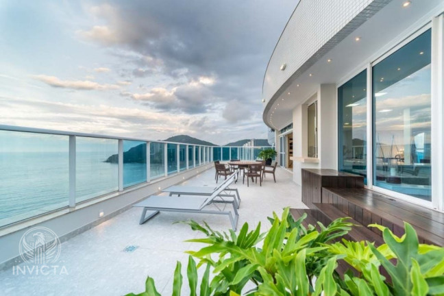 Imagem Cobertura com 6 Quartos à Venda, 740 m² em Barra Sul - Balneário Camboriú Imagem Cobertura com 6 Quartos à Venda, 740 m² em Barra Sul - Balneário Camboriú