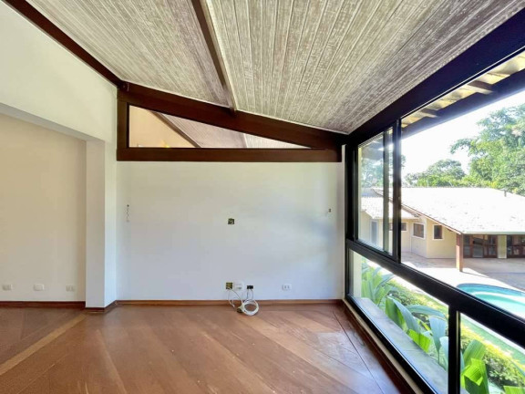 Imagem Casa com 3 Quartos à Venda, 456 m² em Granja Viana - Carapicuíba Imagem Casa com 3 Quartos à Venda, 456 m² em Granja Viana - Carapicuíba