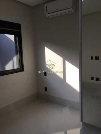Imagem Casa com 4 Quartos à Venda,  em Fazenda Vau Das Pombas - Goiânia