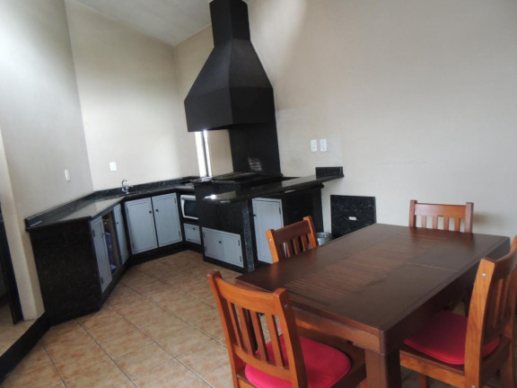 Imagem Casa com 3 Quartos à Venda, 310 m² em Costa E Silva - Joinville