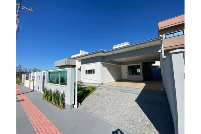 Imagem Casa com 3 Quartos à Venda, em Bela Vista - Palhoça Imagem Casa com 3 Quartos à Venda, em Bela Vista - Palhoça