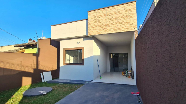 Imagem Casa com 3 Quartos à Venda, 200 m² em Setor Colonial Sul - Aparecida De Goiânia Imagem Casa com 3 Quartos à Venda, 200 m² em Setor Colonial Sul - Aparecida De Goiânia