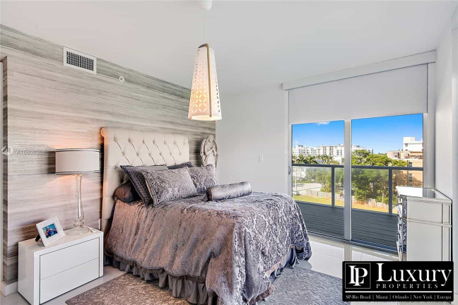 Imagem Apartamento com 2 Quartos à Venda, 108 m² em Bal Harbour - Bay Harbor Islands Imagem Apartamento com 2 Quartos à Venda, 108 m² em Bal Harbour - Bay Harbor Islands