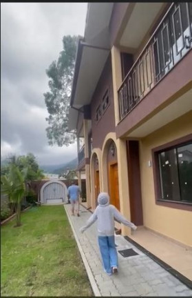 Imagem Casa com 3 Quartos à Venda, 116 m² em Alto - Teresópolis Imagem Casa com 3 Quartos à Venda, 116 m² em Alto - Teresópolis