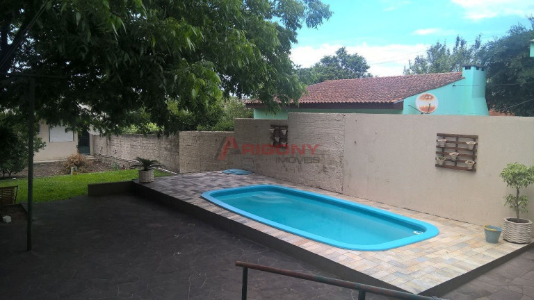 Imagem Sobrado com 3 Quartos à Venda, 210 m² em Pinheiro Machado - Santa Maria Imagem Sobrado com 3 Quartos à Venda, 210 m² em Pinheiro Machado - Santa Maria