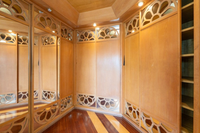 Imagem Casa com 6 Quartos à Venda, 1.224 m² em Condomínio Iolanda - Taboão Da Serra