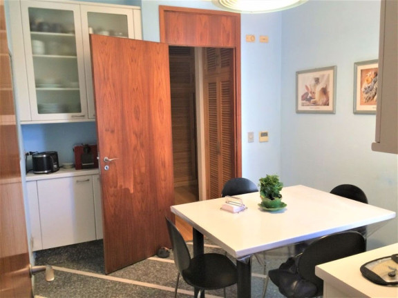 Imagem Apartamento com 4 Quartos à Venda, 275 m² em Campo Belo - São Paulo