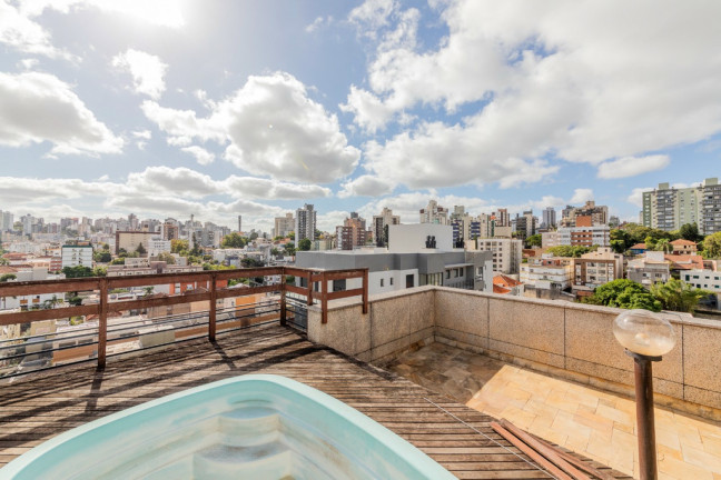 Imagem Cobertura com 3 Quartos à Venda, 250 m² em Petrópolis - Porto Alegre Imagem Cobertura com 3 Quartos à Venda, 250 m² em Petrópolis - Porto Alegre
