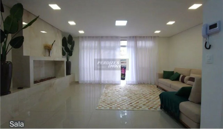 Imagem Casa com 3 Quartos à Venda, 193 m² em Perdizes - São Paulo Imagem Casa com 3 Quartos à Venda, 193 m² em Perdizes - São Paulo