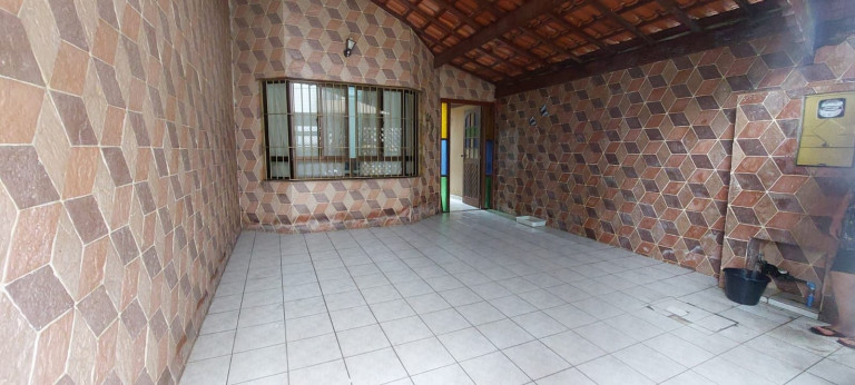 Casa com 3 Quartos à Venda, 94 m² em Aviação - Praia Grande