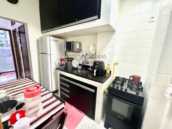 Imagem Imóvel com 1 Quarto à Venda, 33 m² em Copacabana - Rio De Janeiro Imagem Imóvel com 1 Quarto à Venda, 33 m² em Copacabana - Rio De Janeiro