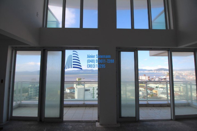 Imagem Apartamento com 3 Quartos à Venda, 203 m² em Barreiros - São José