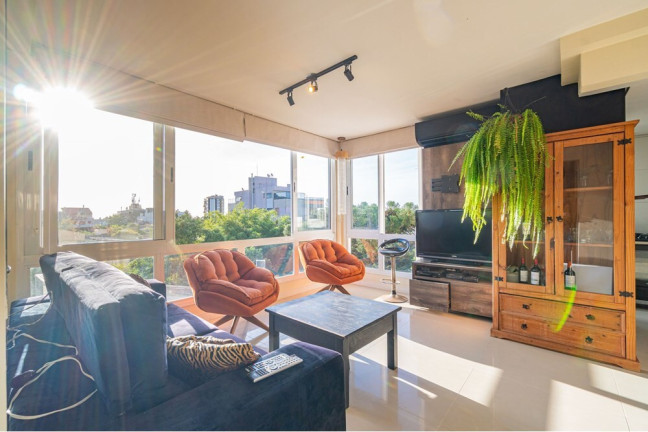 Imagem Apartamento com 3 Quartos à Venda, 80 m² em Menino Deus - Porto Alegre Imagem Apartamento com 3 Quartos à Venda, 80 m² em Menino Deus - Porto Alegre