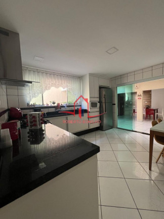 Imagem Sobrado com 2 Quartos à Venda, 165 m² em Vila Sacadura Cabral - Santo André Imagem Sobrado com 2 Quartos à Venda, 165 m² em Vila Sacadura Cabral - Santo André