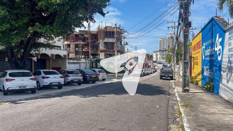 Imagem Casa com 3 Quartos à Venda, 330 m² em José Bonifácio - Fortaleza