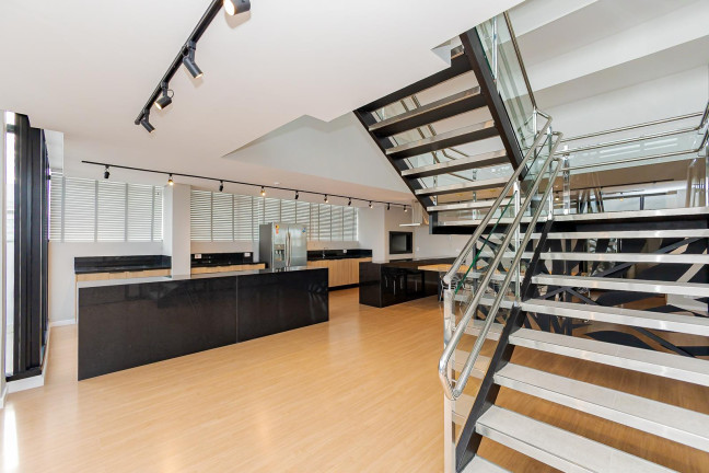 Imagem Kitnet com 1 Quarto à Venda, 29 m² em Centro - Curitiba Imagem Kitnet com 1 Quarto à Venda, 29 m² em Centro - Curitiba